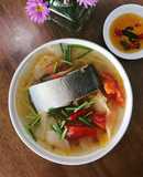 Canh cá nấu măng chua