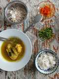 Ide makanan berkuah: soto ayam Lamongan simpel