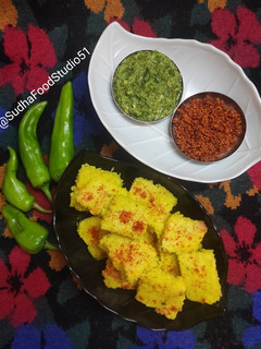 જુવાર ખશ્બોઈ નાં ઢોકળા (Sorghum Rice Dhokla recipe in Gujarati) રેસીપી મુખ્ય ફોટો