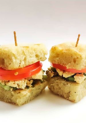 A picture of Healthy dhokla sandwitch.