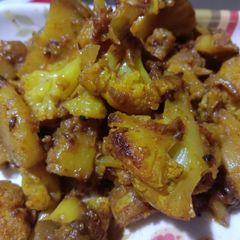 A picture of Aloo Gobhi.