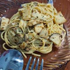รูปของ Spaghetti Aglio Olio with King Oyster Mushroom