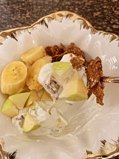 A picture of Yoghurt bowl.