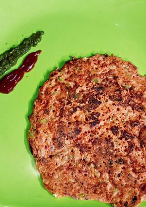A picture of Vegetable Besan chilla.