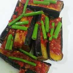 A picture of Terong Di Cabein😀😀 with Tombak Bawang.