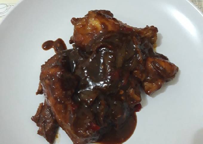 Ayam kecap rasa di kondangan (porsi 2 org)