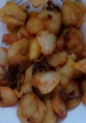 A picture of Home made lyonnaise.