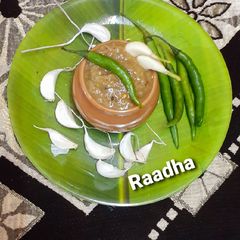 A picture of Roasted Garlic Chutney.