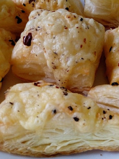 A picture of Cheesy Puff Bites.