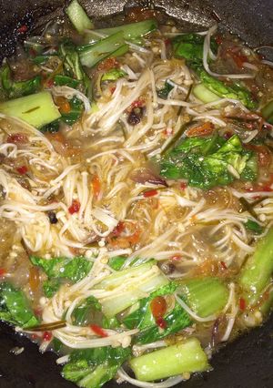 Foto resep Tumis baby pokcoy dan enoki