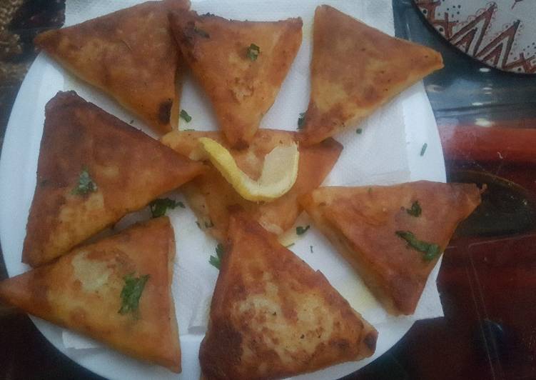 بوراك أو بريك بصدر الدجاج المرحي قمة في البنة