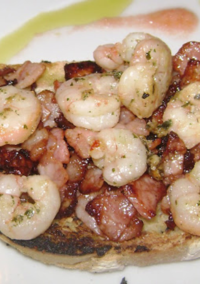 Una foto de Tuesta de Crujiente de Bacon con Gambas