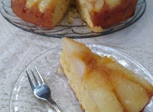Una foto de Torta invertida de peras 🍐