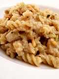 Fusilli con crema di broccoli e acciughe