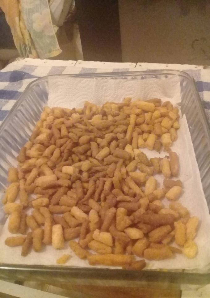 Una foto de Palitos salados 😋 ricos, fácil y económicos.