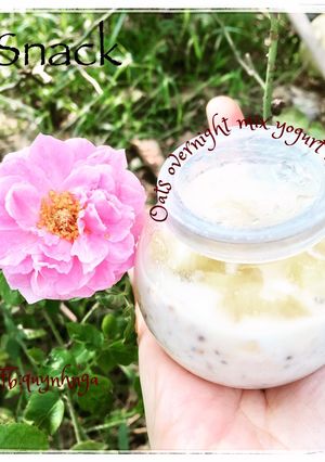 Hình của món Oats overnight mix yogurt and kiwi.