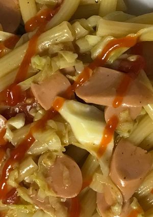 Hình của món Nui xào xúc xích.
