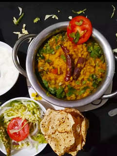 वेजिटेबल मसाला खिचड़ी (Vegetable masala khichdi recipe in hindi) रेसिपी मुख्य फोटो