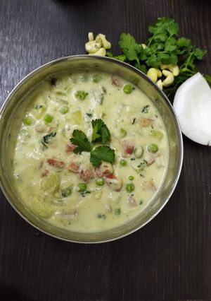 कोकोनट व्हाइट कुरमा (coconut white kurma recipe in Hindi) रेसिपी मुख्य फोटो