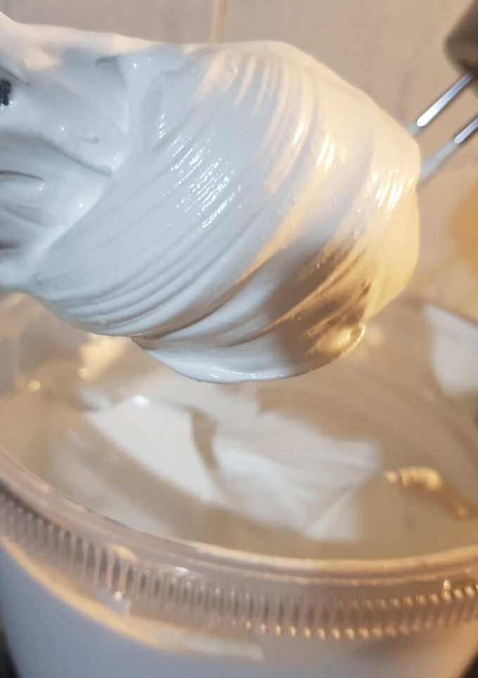 Una foto de Merengue Suizo fácil