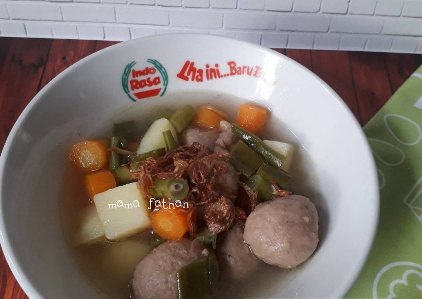 Sop bakso sayuran