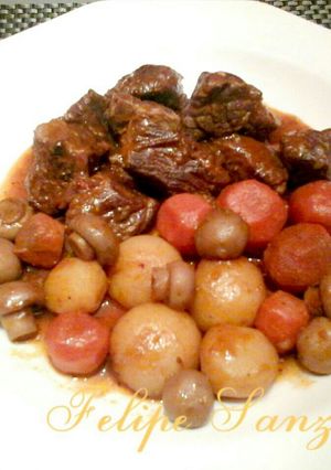 Foto principal de Lomo de buey en salsa con verduras