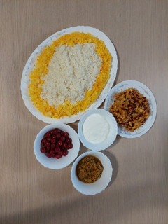 عکسی از دستور زرشک پلو با مرغ ریش شده