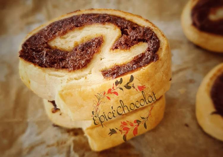 Feuilletes aux dattes