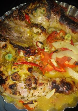 Una foto de Pollo al horno jugoso