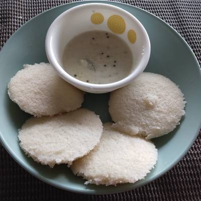 Idli or Idly, a Savoury Rice Cake from South of India. Made by Steaming a  Batter with Fermented De-husked Black Lentils and Rice Stock Photo - Image  of indian, asian: 214328748