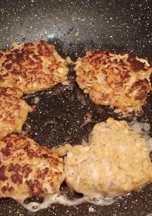 A picture of 龍蝦餅 (Lobster Cake).