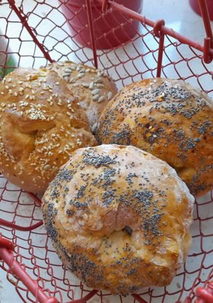 A picture of Speedy cheap bagels. 3 ingredients !.