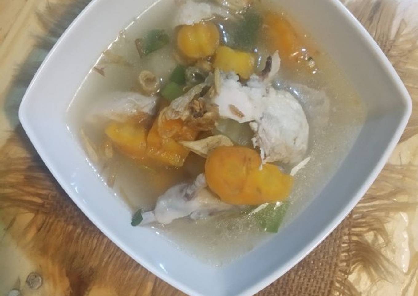 Sup ayam bakso bening