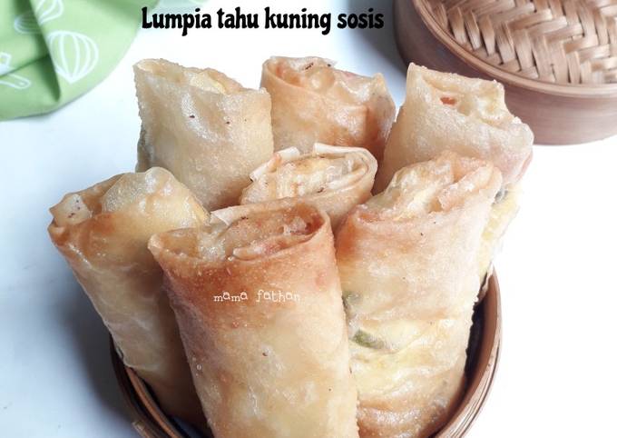 Lumpia tahu kuning sosis