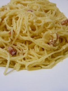 Una foto de Espagueti a la carbonara