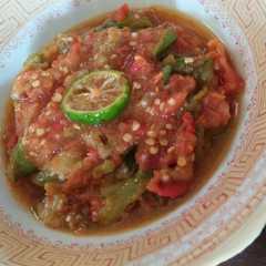 A picture of Sambal Pelecing Terong.