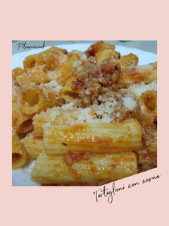 Una foto de Tortiglioni con carne