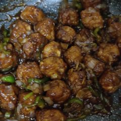 A picture of Veg Manchurian.