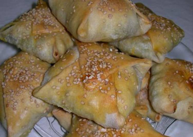 Recipe: Yummy Kalitsounia with spinach and mizithra