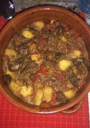 صورة لوصفة طاجن كبد وقوانص بالبطاطس