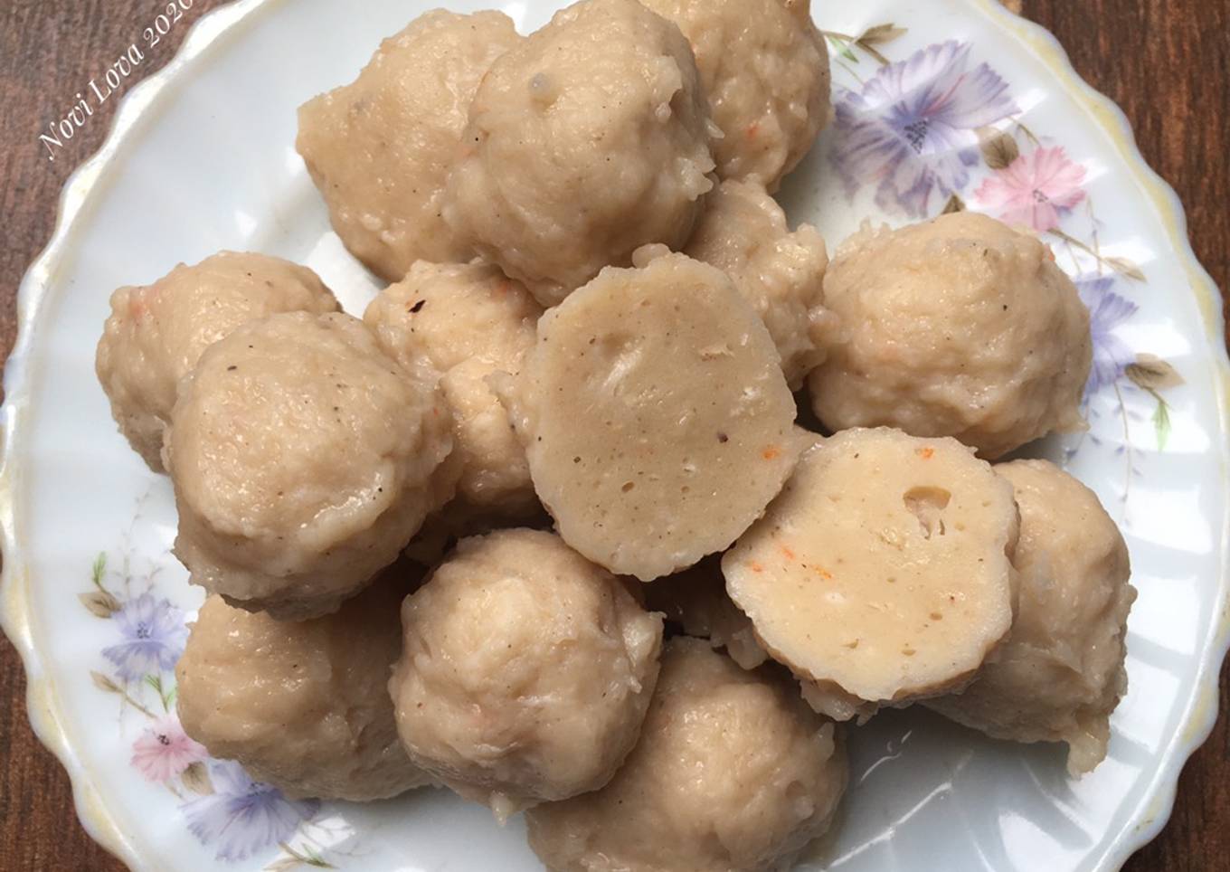 Bakso Ayam Udang Empuk Kenyal Gurih Sedap