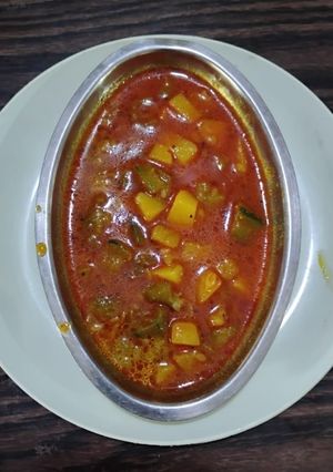 A picture of Raw Papaya & Potato Sabzi.