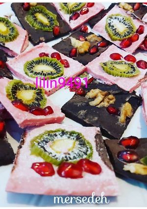 عکسی از دستور بارک شکلات و میوه مرسده❤