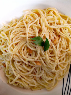 Una foto de Spaghetti aglio olio