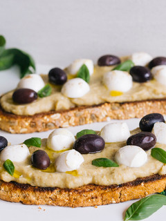 Una foto de Tosta de crema de berenjenas