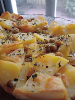 Una foto de 🥔🫛Tortilla de papa y arvejas Saludable 🥔🫛
