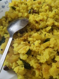 पोहा (poha recipe in Hindi) रेसिपी मुख्य फोटो