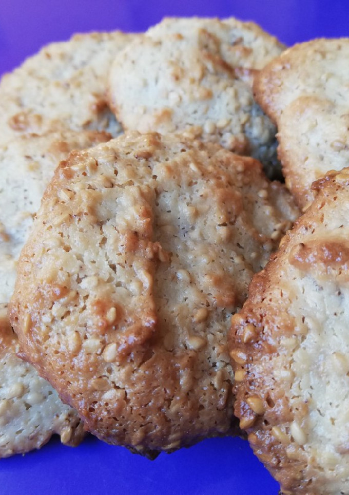 Una foto de Galletas de almendras y sésamo