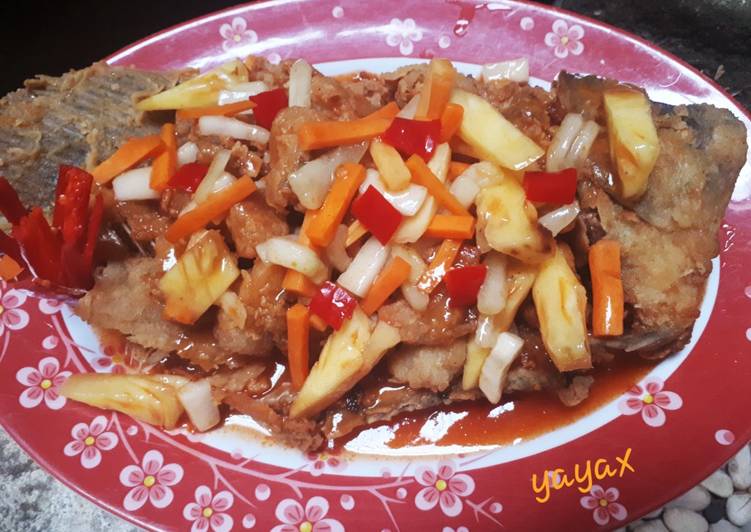 Cara termudah untuk Musim Gugur Makan di DimeGurame saus asam manis