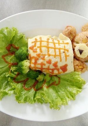 Hình của món Omeltte rice.